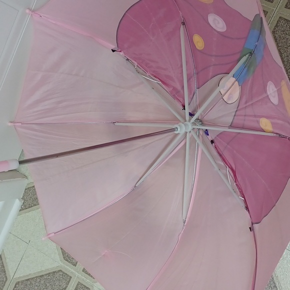 Butterfly 🦋 umbrella 🌂 - Picture 3 of 7
